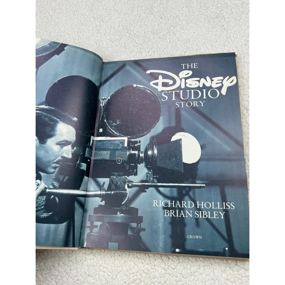 The Disney Studio Story Hardcover Book Richard Holliss Brian‎ Sibley 1988 ISBN